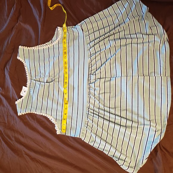 Betsey's Boutique empire waist flared tank stripped - Picture 4 of 4